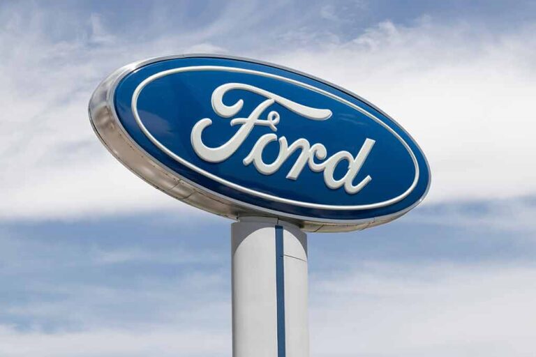 Ford’s Patent for In-Vehicle Advertising System Raises Privacy Concerns
