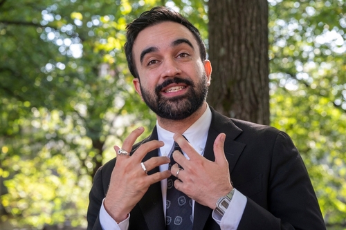 shutterstock_2692112119.jpg .