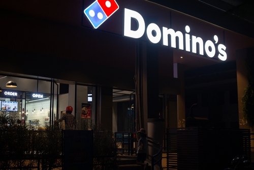 Dominos