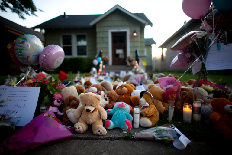 Father TURNS Gun On Children AS THEY SLEEP
