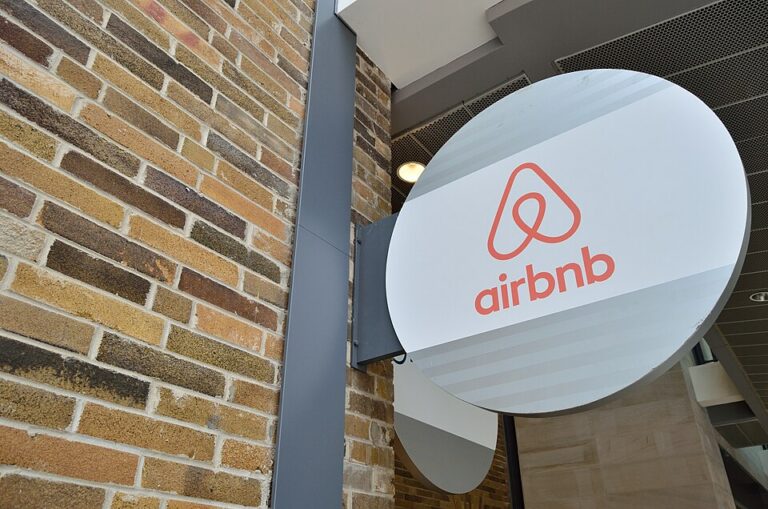 WOMAN ARRESTED After Allegedly Posting DISTURBING Airbnb VIDEOS