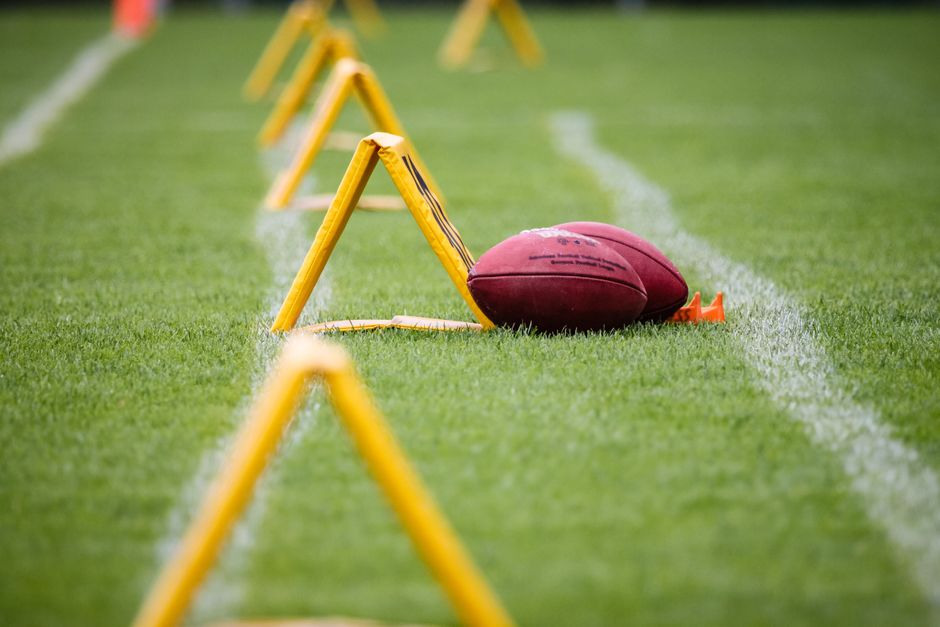 Featured image related to 13-year-old dies after cardiac arrest at football practice