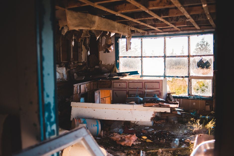 Featured image related to 6 kids rescued from ‘filthy’ home, parents arrested