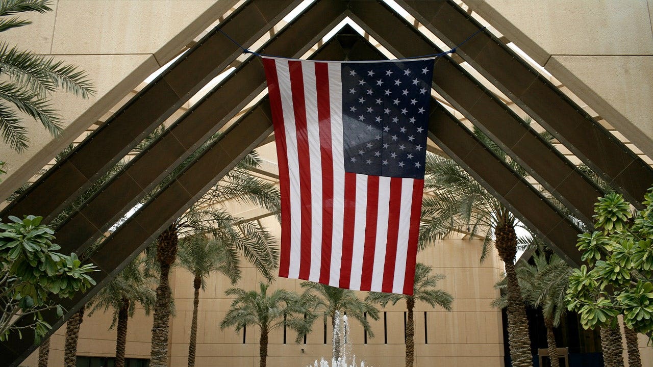 Featured image related to Trump orders US government staff out of Saudi Arabia amid Houthi attacks